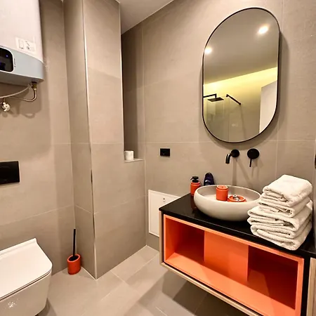 Agate Self Check In Hotel Tirana