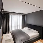 Agate Hotel *