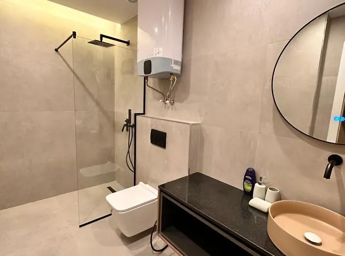 Agate * تيرانا