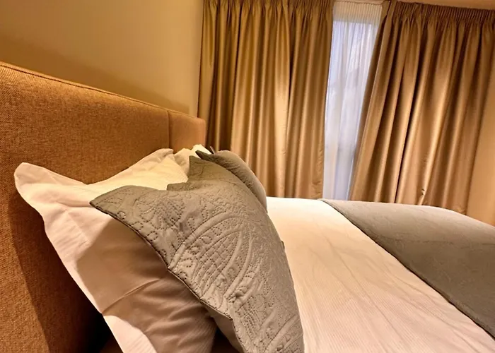 Agate فندق تيرانا