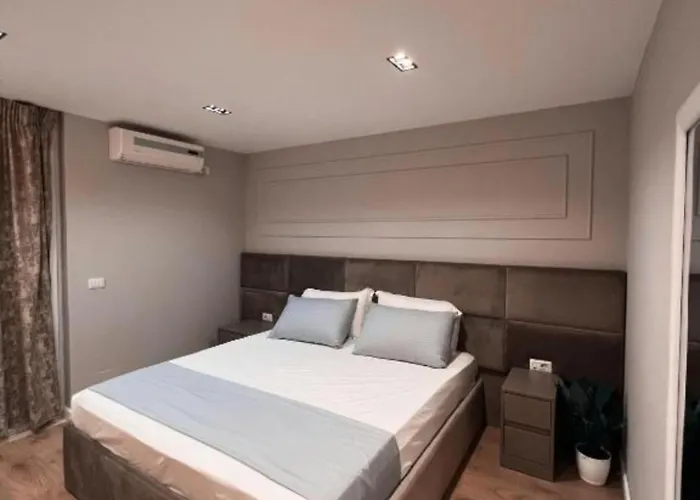 Agate فندق تيرانا